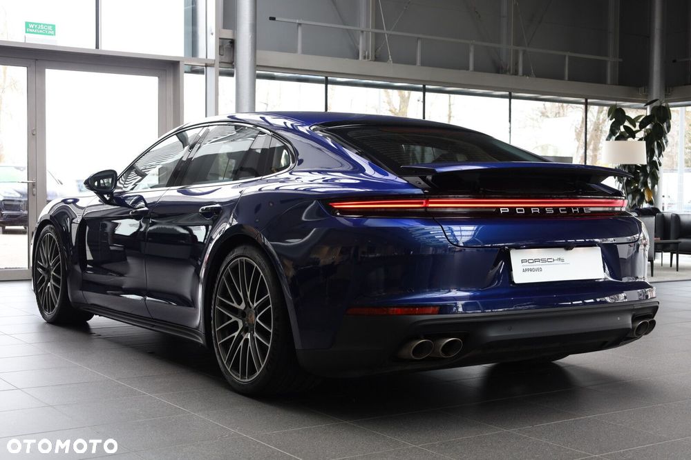 Porsche Panamera 4 - 7