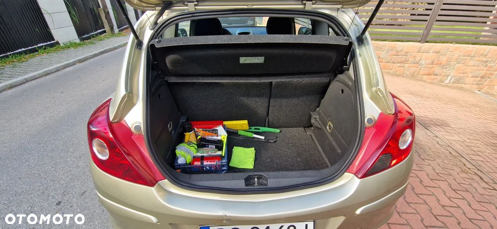 Opel Corsa 1.2 16V - 13