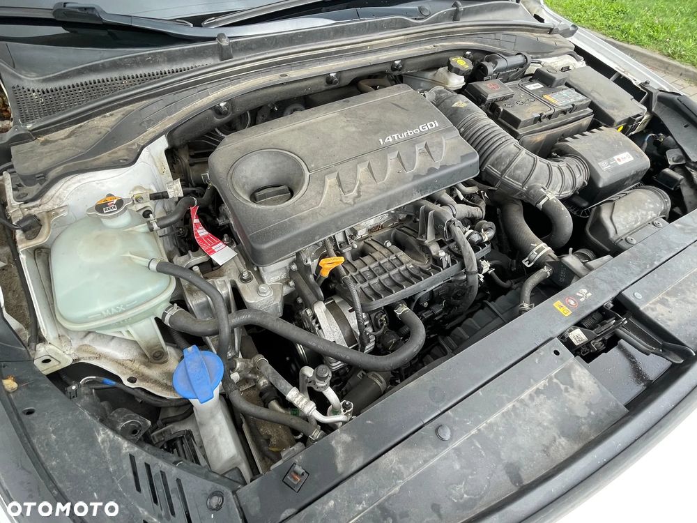 Hyundai i30 1.4 T-GDI DCT Premium - 32