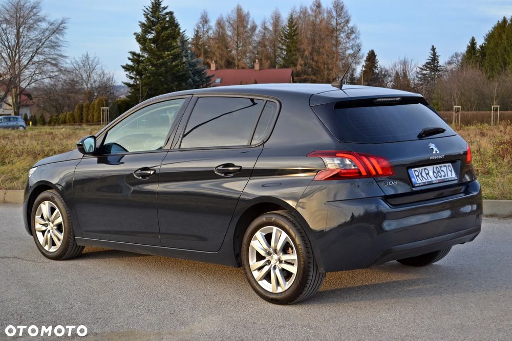 Peugeot 308 - 4