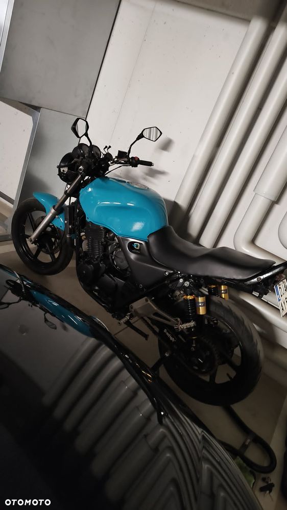 Honda CB - 2