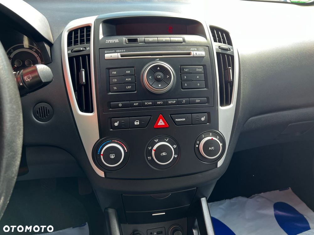 Kia Ceed 1.4 CVVT Attract - 20
