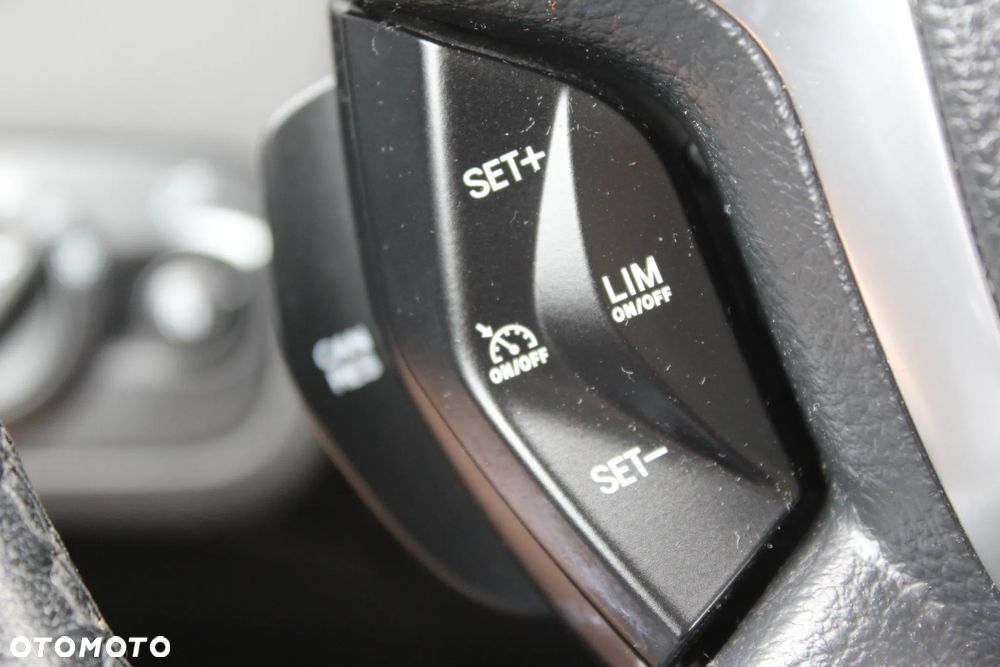 Ford Kuga 2.0 TDCi 2x4 Trend - 19