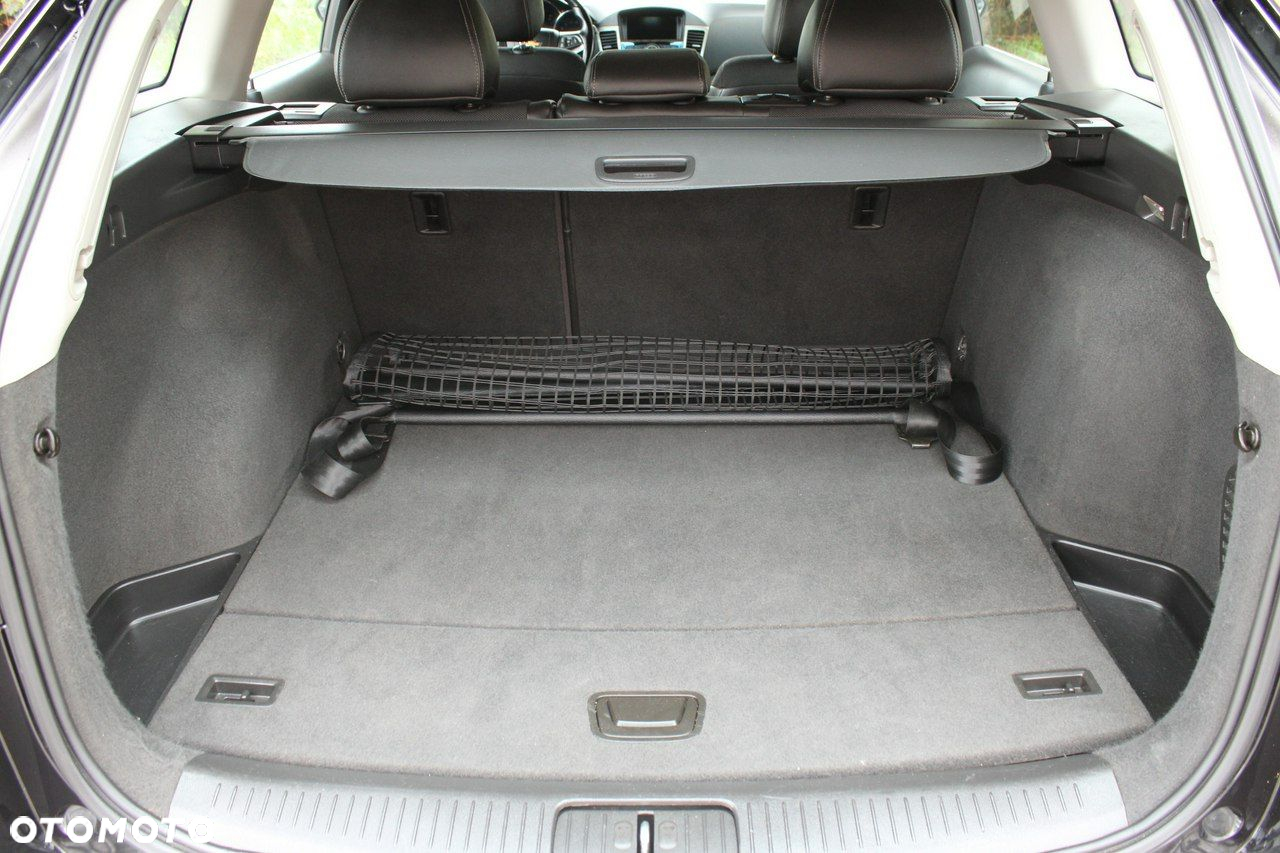 Chevrolet Cruze Station Wagon 1.4T LTZ+ - 32