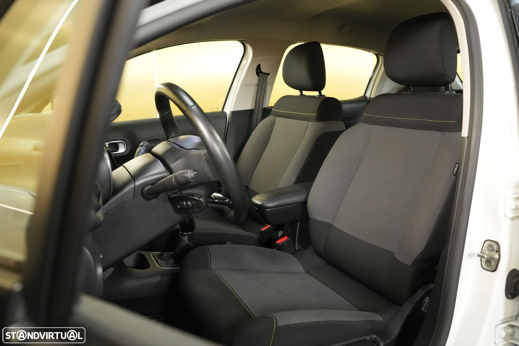 Citroën C3 1.5 BlueHDi Shine - 25