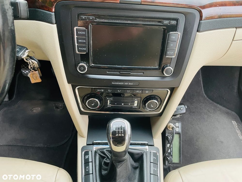Skoda Superb 2.0 TDI Ambition - 16
