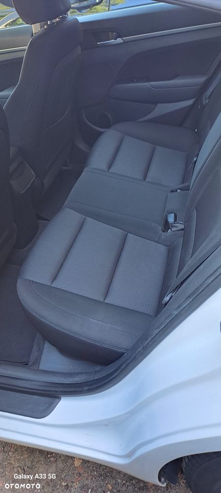 Hyundai Elantra - 5