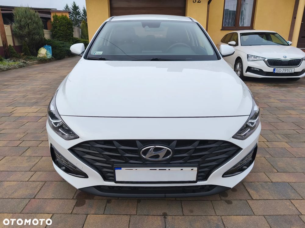 Hyundai i30 1.5 DPI Classic + - 11