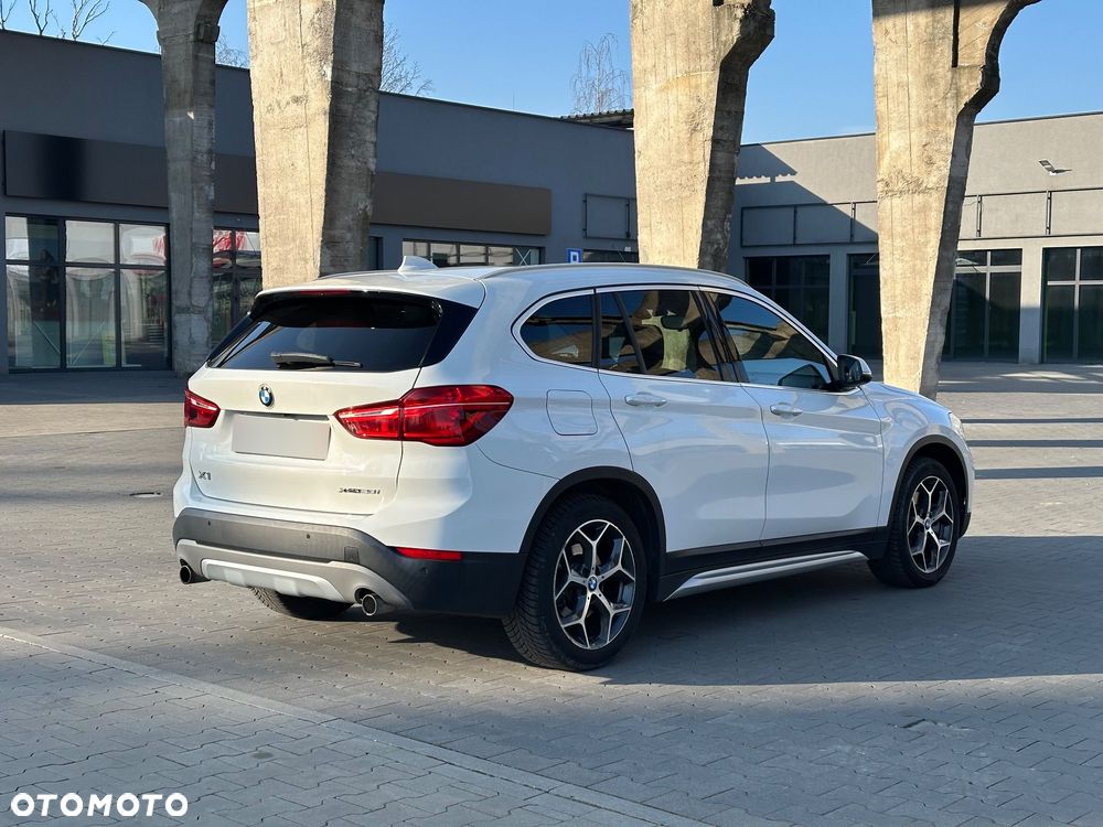 BMW X1 xDrive25i xLine - 4