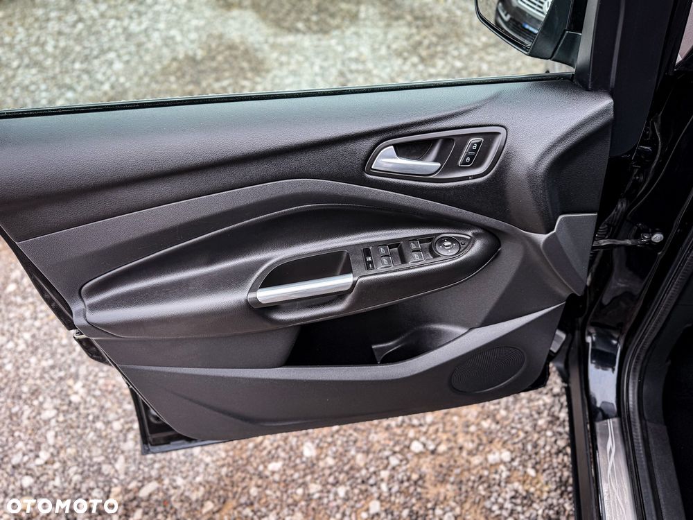 Ford Kuga 2.0 TDCi 2x4 Trend - 30