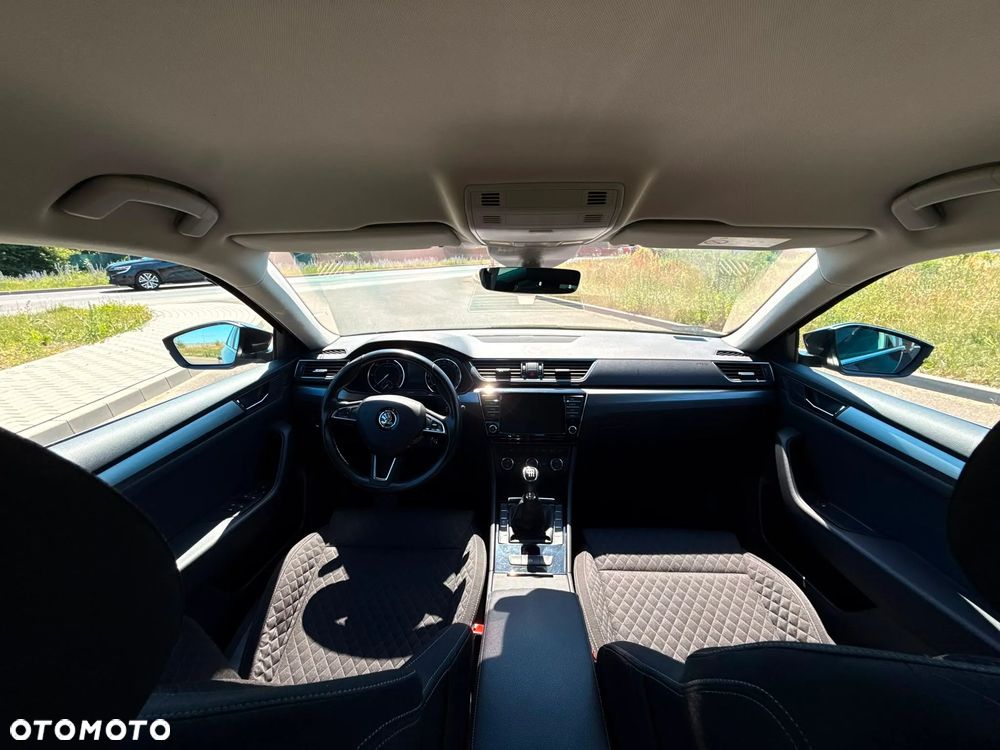 Skoda Superb 2.0 TDI Ambition - 12