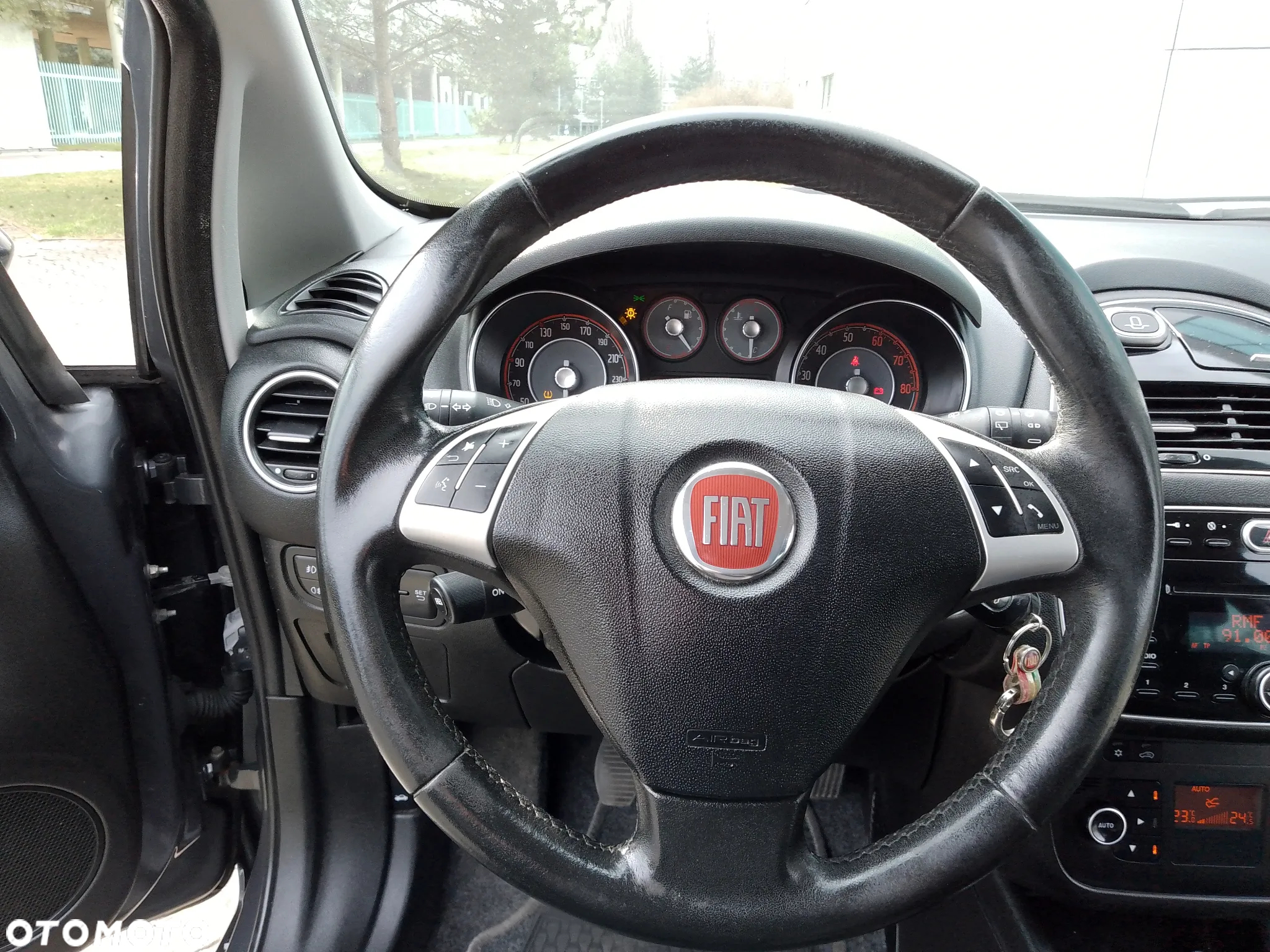 Fiat Punto 1.4 Easy Pakiet Easy Plus S&S - 13