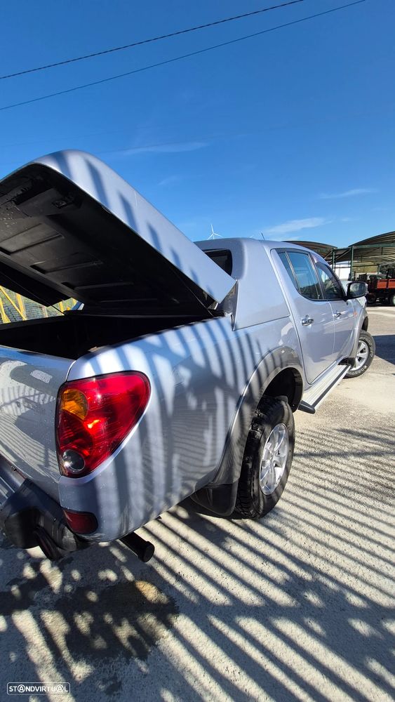 Mitsubishi L200 2.5 TD CD Dakar Full Box - 9