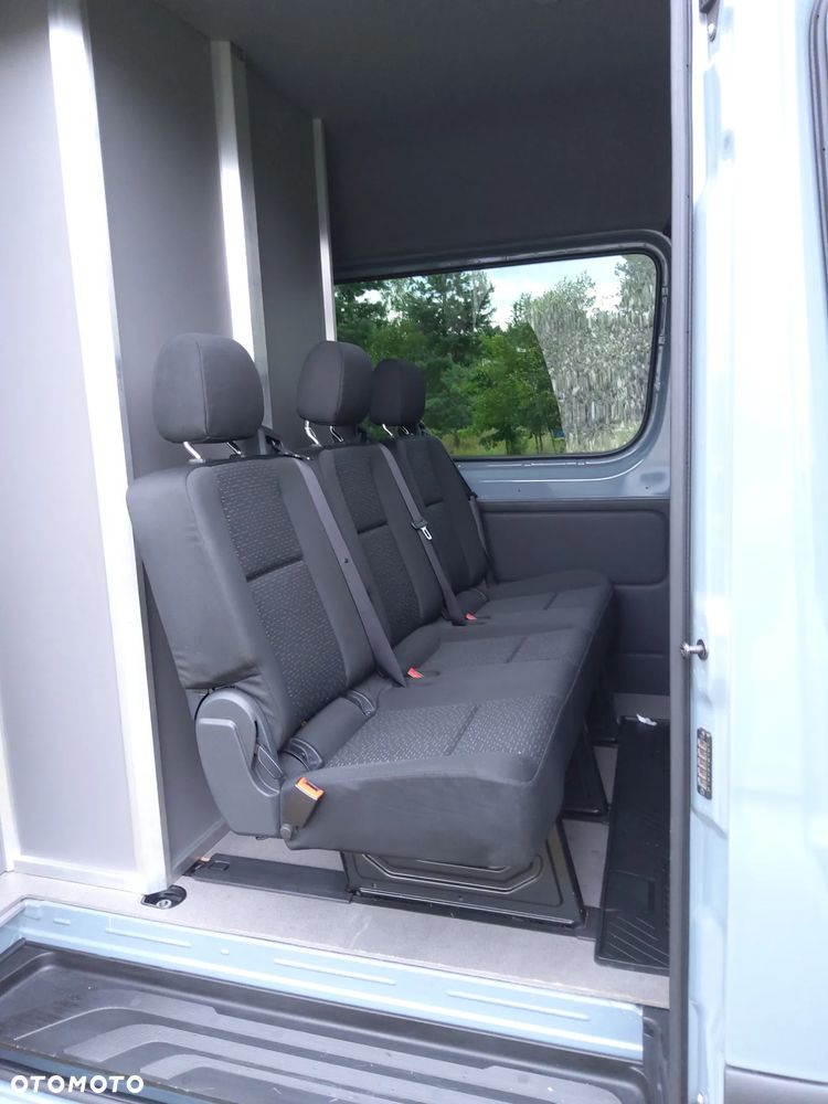 Mercedes-Benz Sprinter - 6