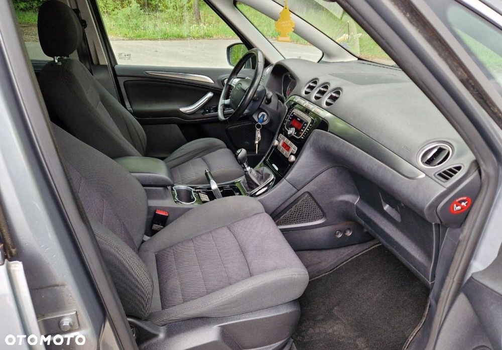 Ford S-Max 2.0 TDCi DPF Titanium - 28
