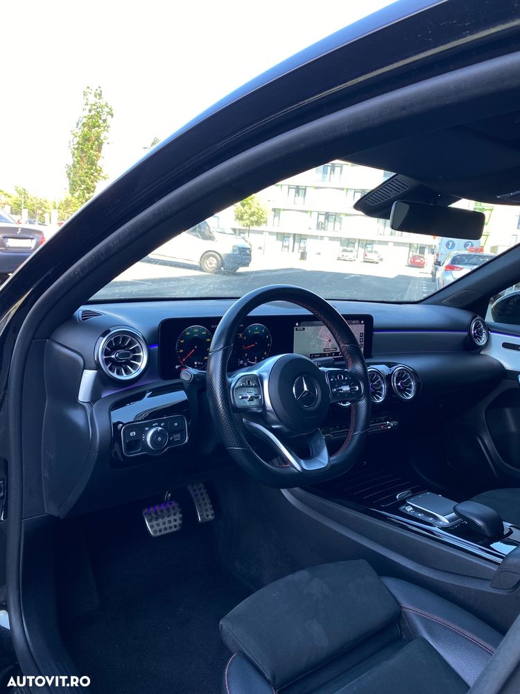Mercedes-Benz A 180 7G-DCT AMG Line Advanced Plus - 11