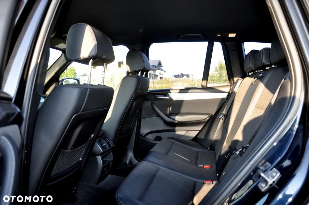 BMW X3 28i xDrive - 28