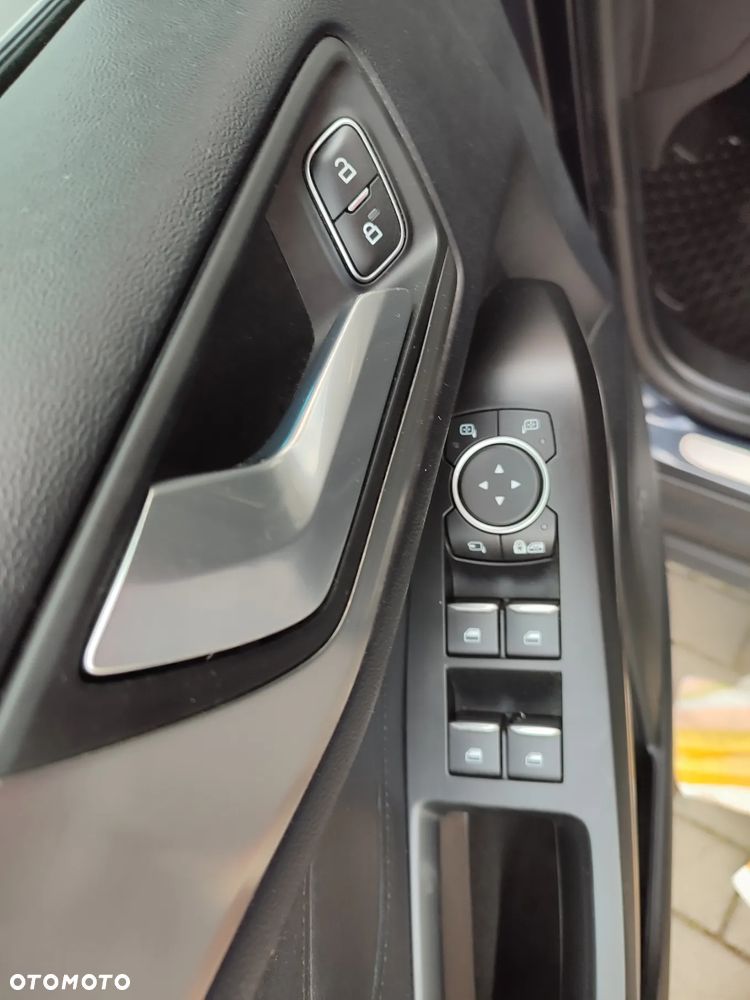 Ford Focus Turnier 1.0 EcoBoost Hybrid TITANIUM DESIGN - 23