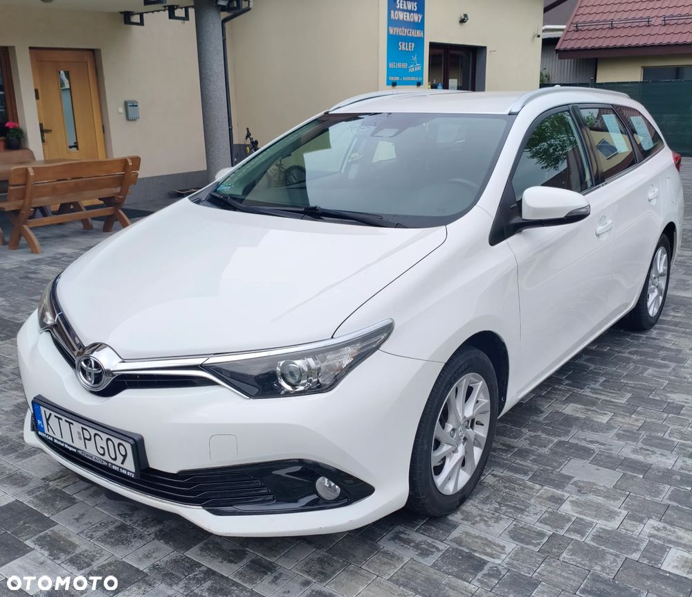 Toyota Auris 1.2 Turbo Comfort - 1