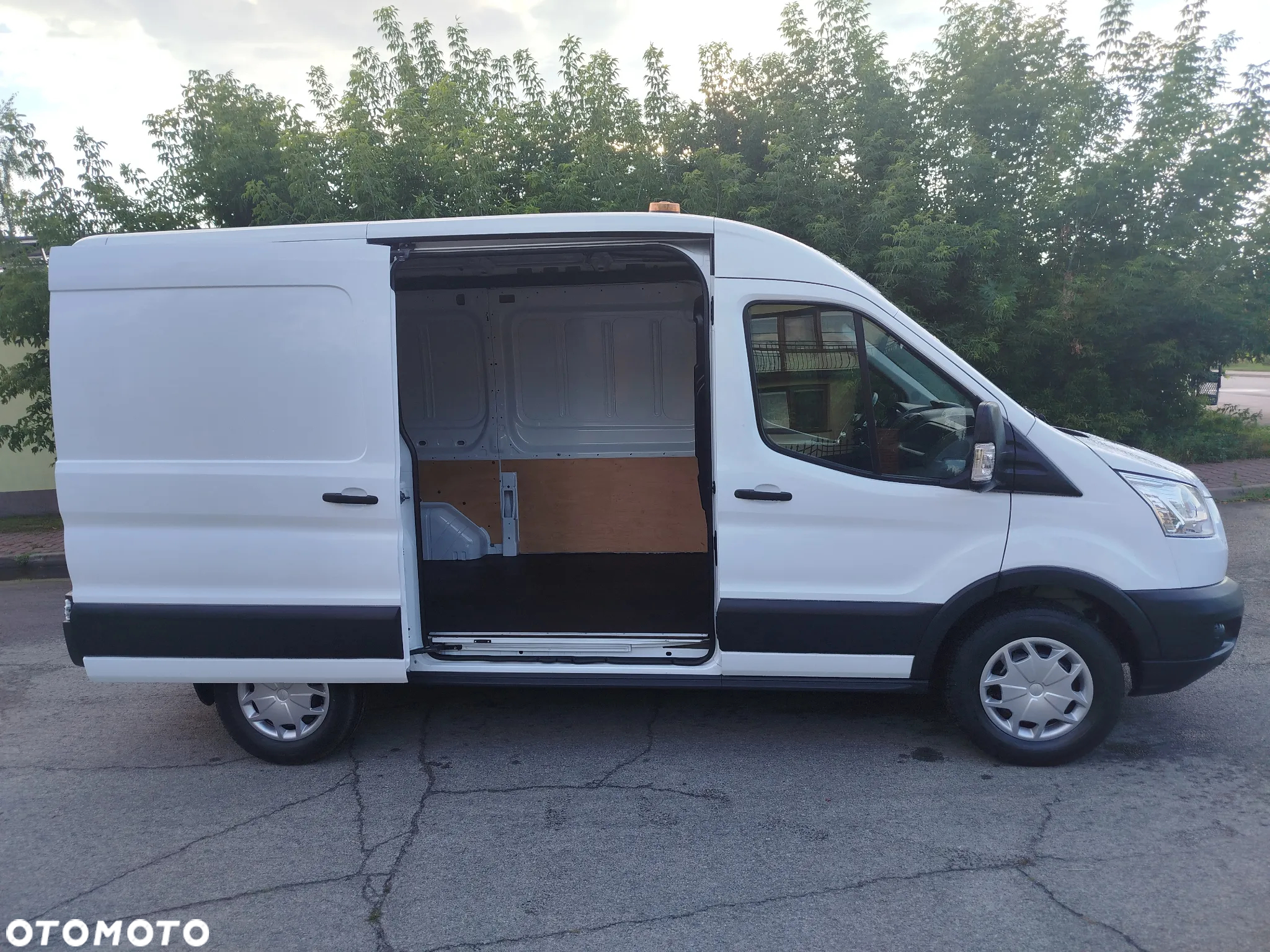 Ford Transit L2H2 ŚREDNIAK KLIMA 2.0TDCI - 19