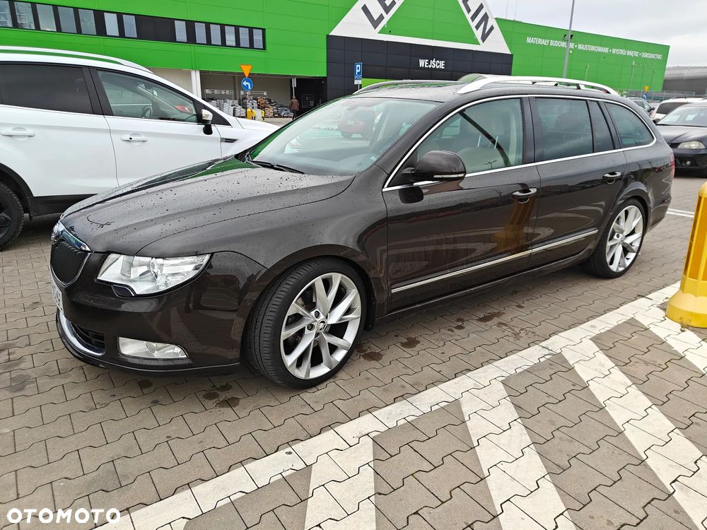 Skoda Superb 2.0 TDI Elegance DSG - 12