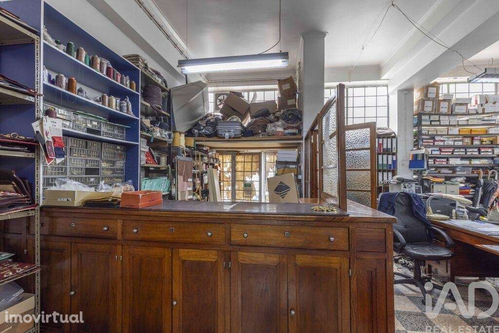 Loja / Estabelecimento Comercial T3 em Arroios de 181,00 m2 - Grande imagem: 4/15