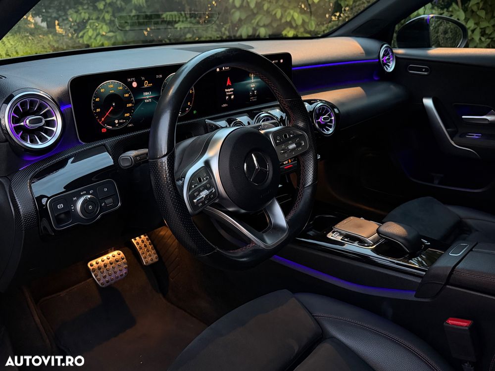 Mercedes-Benz A 180 d Sedan 7G-DCT AMG Line - 13