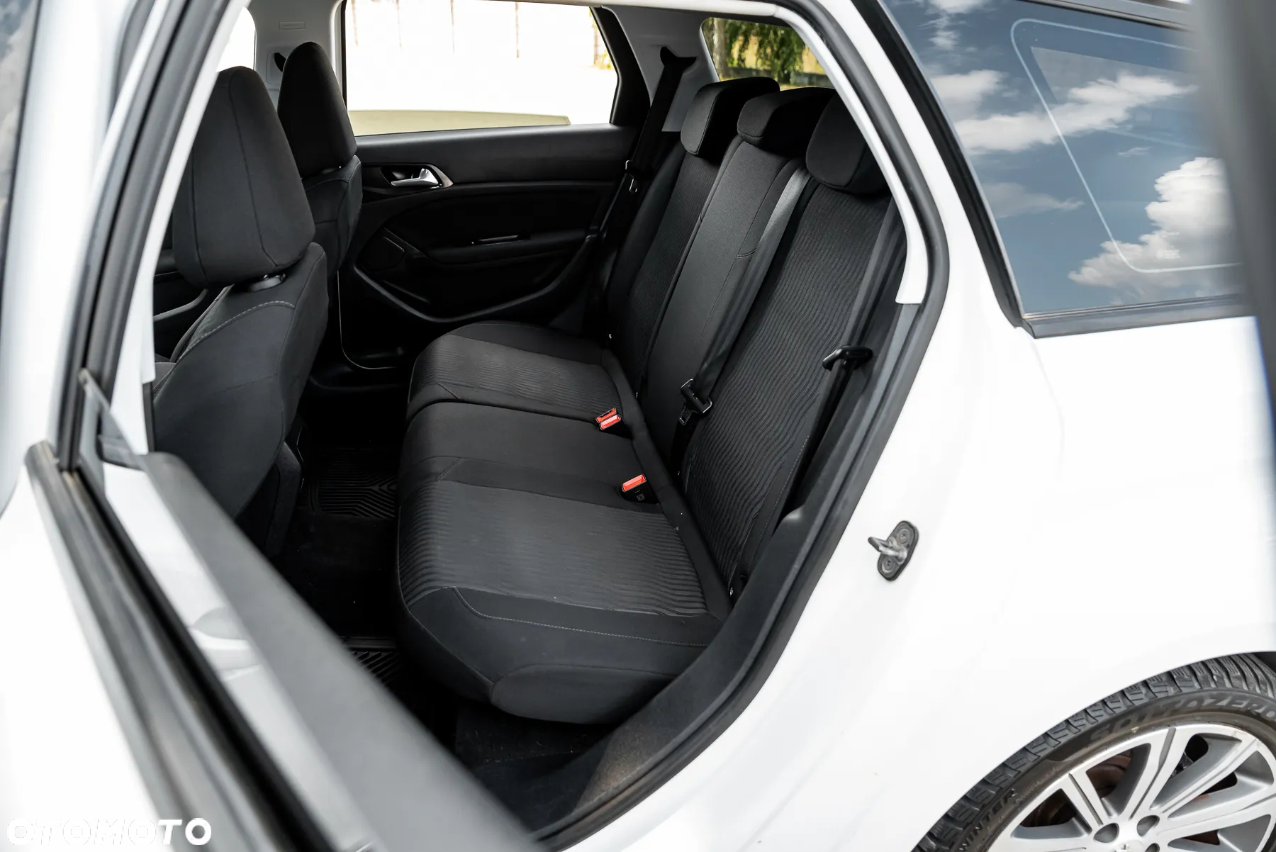 Peugeot 308 SW PureTech 130 Allure - 29