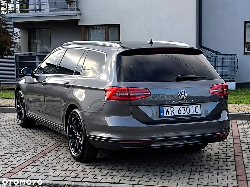 2016 Volkswagen Passat, photograph 4