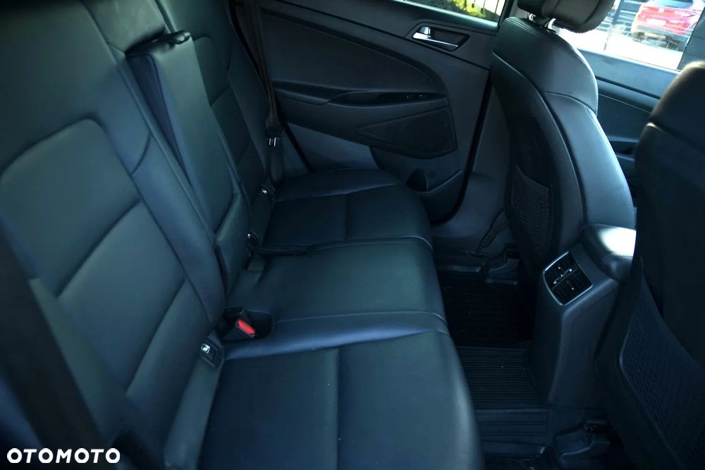 Hyundai Tucson 1.7 CRDI BlueDrive Premium 2WD DCT - 24