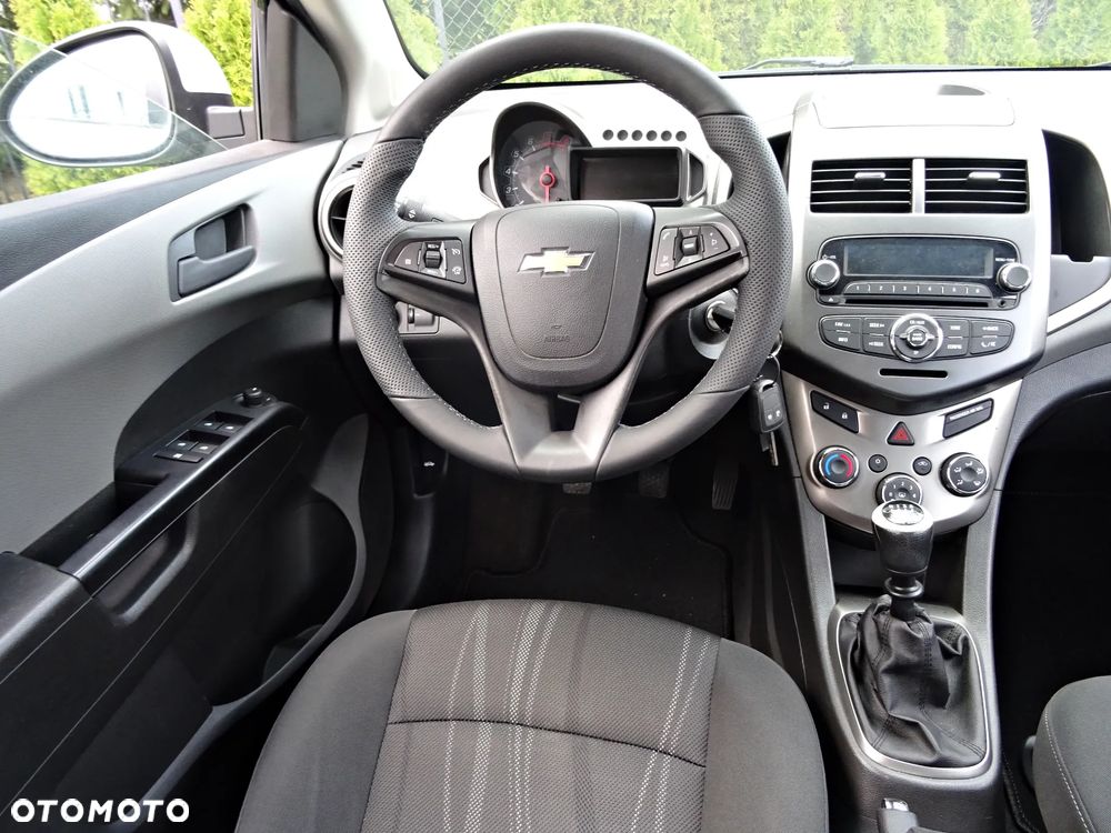 Chevrolet Aveo - 14
