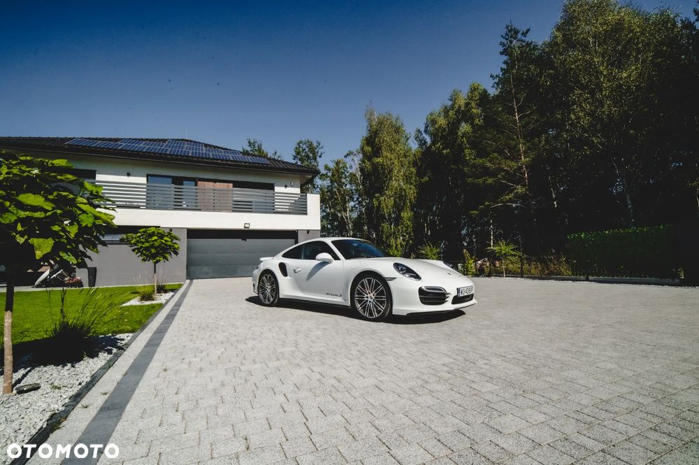 Porsche 911 Turbo - 3