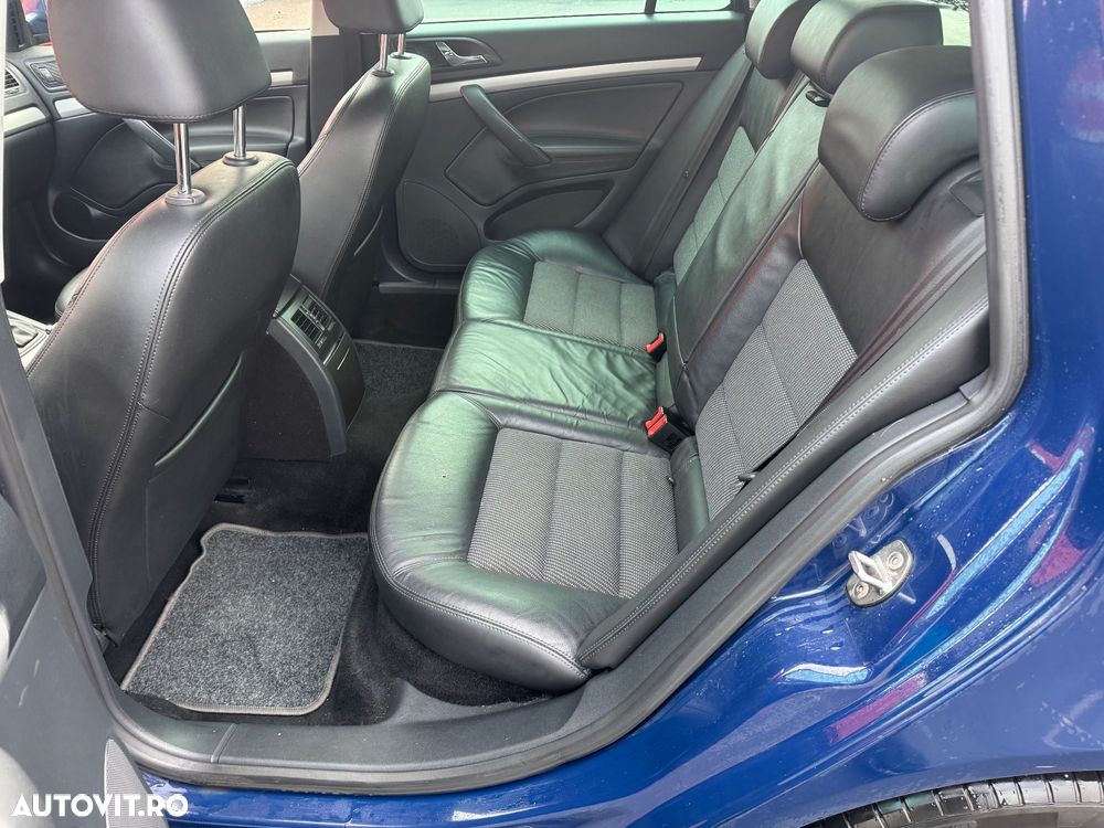 Skoda Octavia 2.0 TDI DPF DSG Elegance - 9