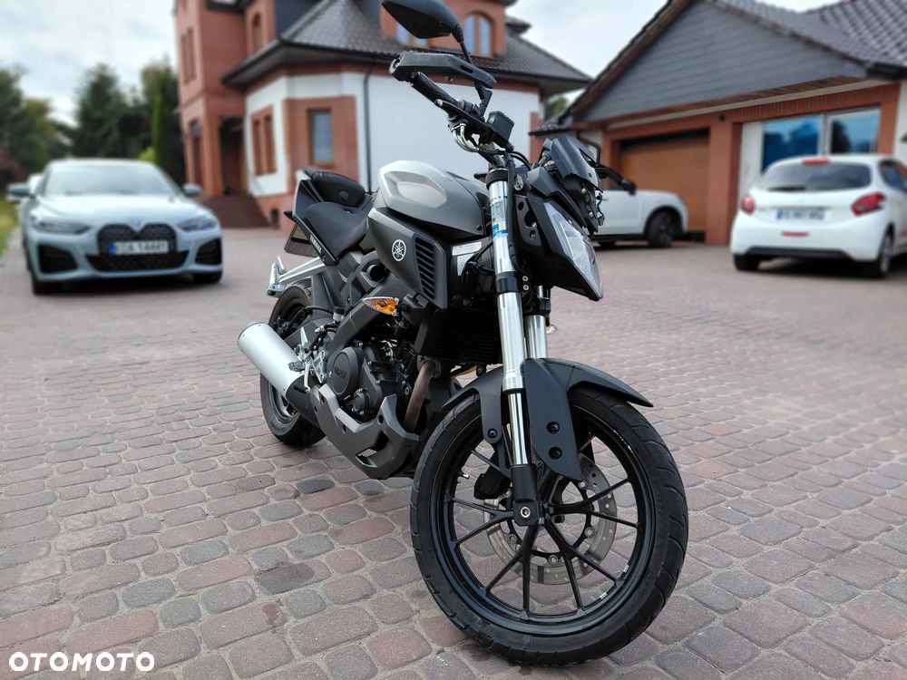 Yamaha MT - 6