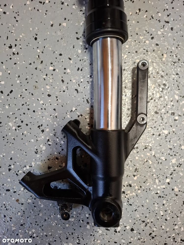 Triumph Street Triple 765 laga amortyzator lagi - 2