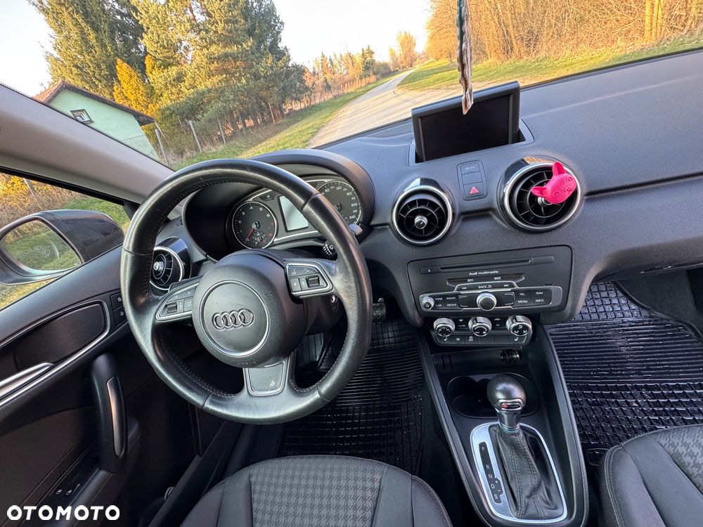 Audi A1 3-drzwiowe 1.4 TFSI 119g S tronic Ambition - 11