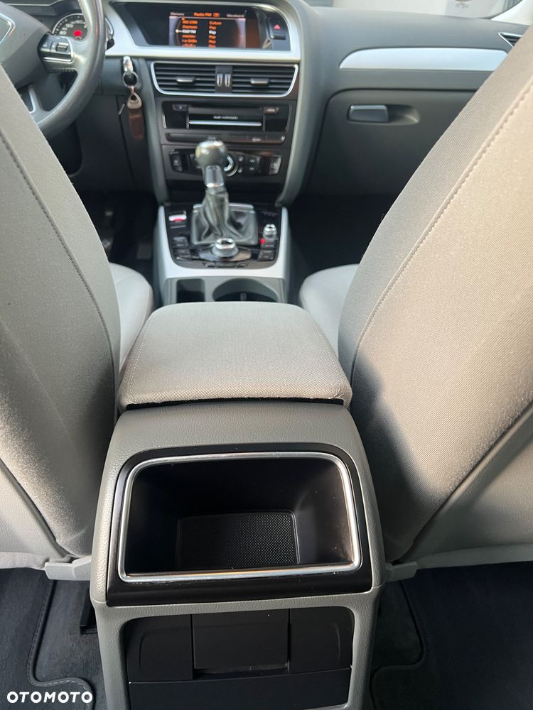 Audi A4 Avant 1.8 TFSI Ambiente - 21