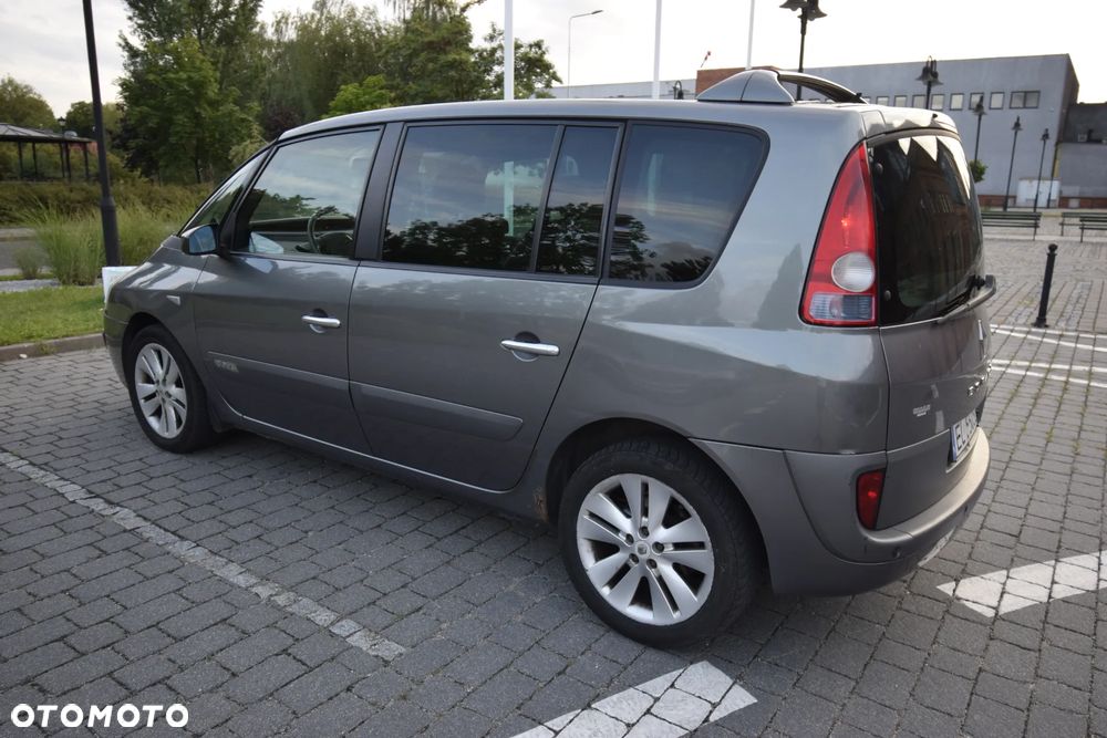 Renault Espace 3.0 dCi Initiale - 12