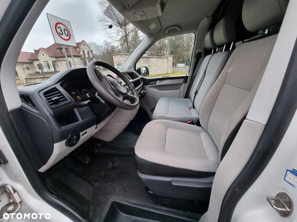 Volkswagen Transporter T6 - 23