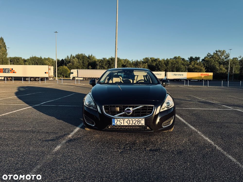 Volvo S60 D3 Geartronic Summum - 3