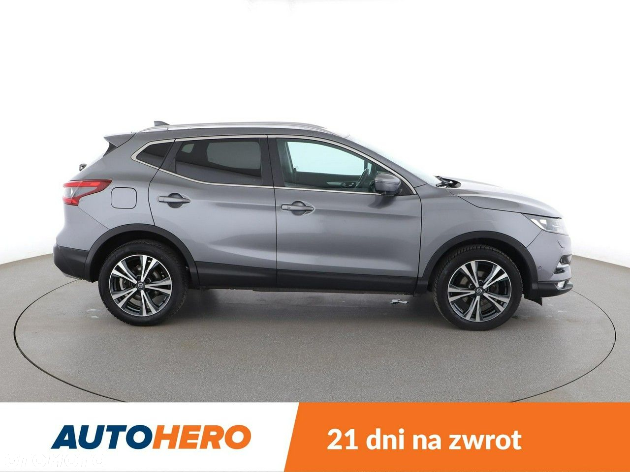 Nissan Qashqai 1.6 DCi N-Connecta Xtronic - 9