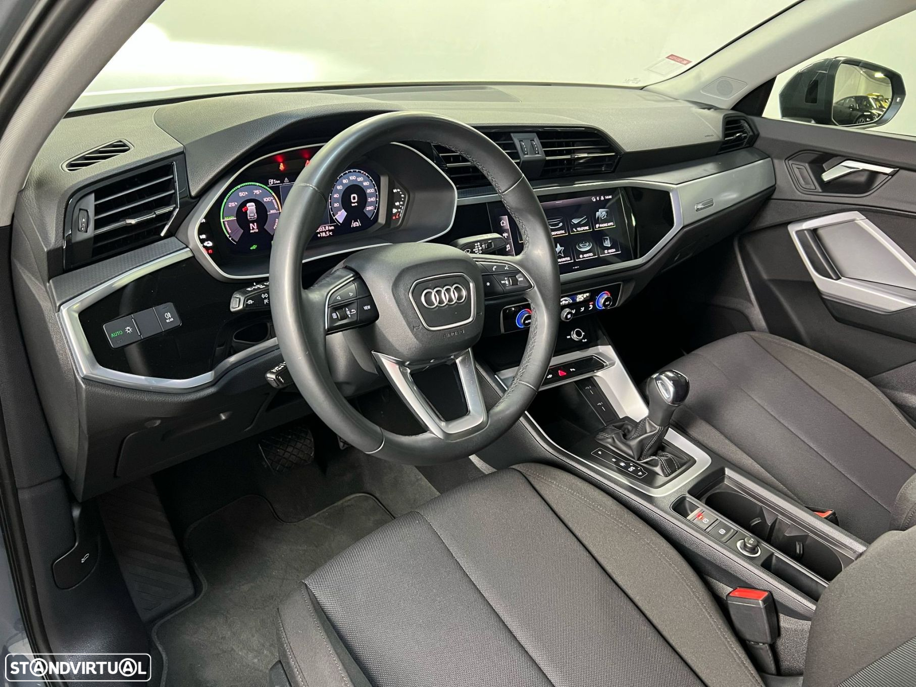 Audi Q3 45 TFSIe S tronic - 5