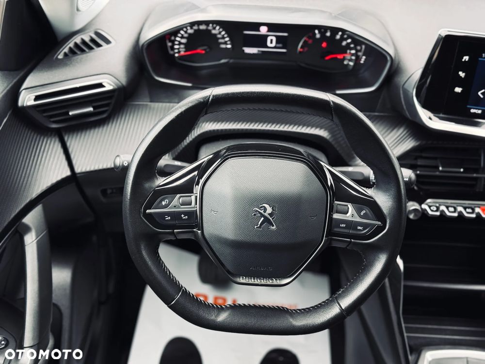 Peugeot 2008 BlueHDi 110 Allure - 23