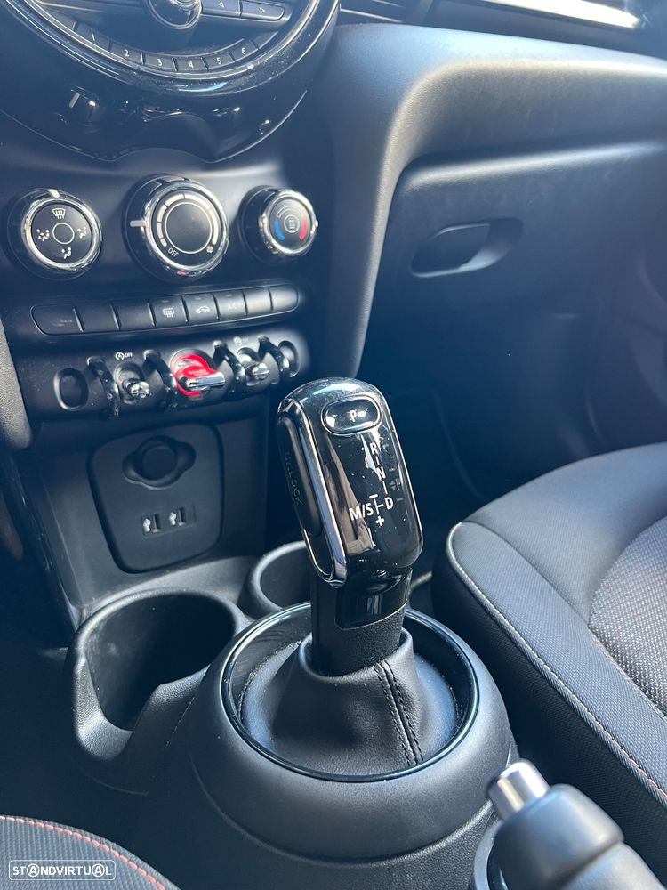 MINI 5 Portas One Aut. - 7