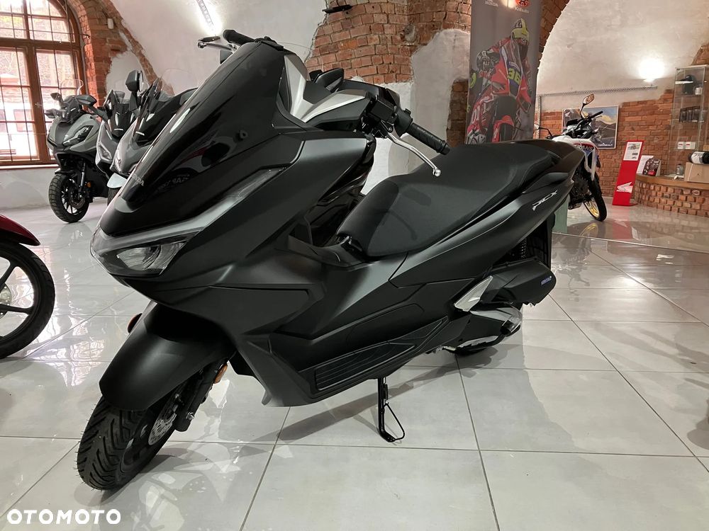 Honda PCX - 1