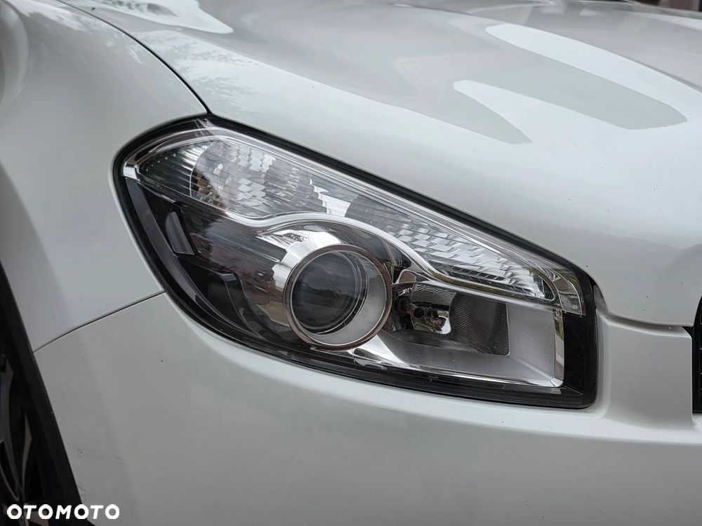 Nissan Qashqai 2.0 dCi DPF tekna - 17