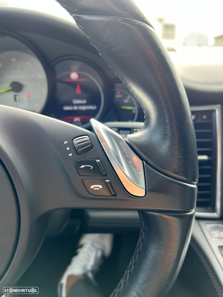 Porsche Panamera - 31