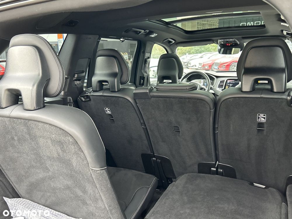 Volvo XC 90 - 27