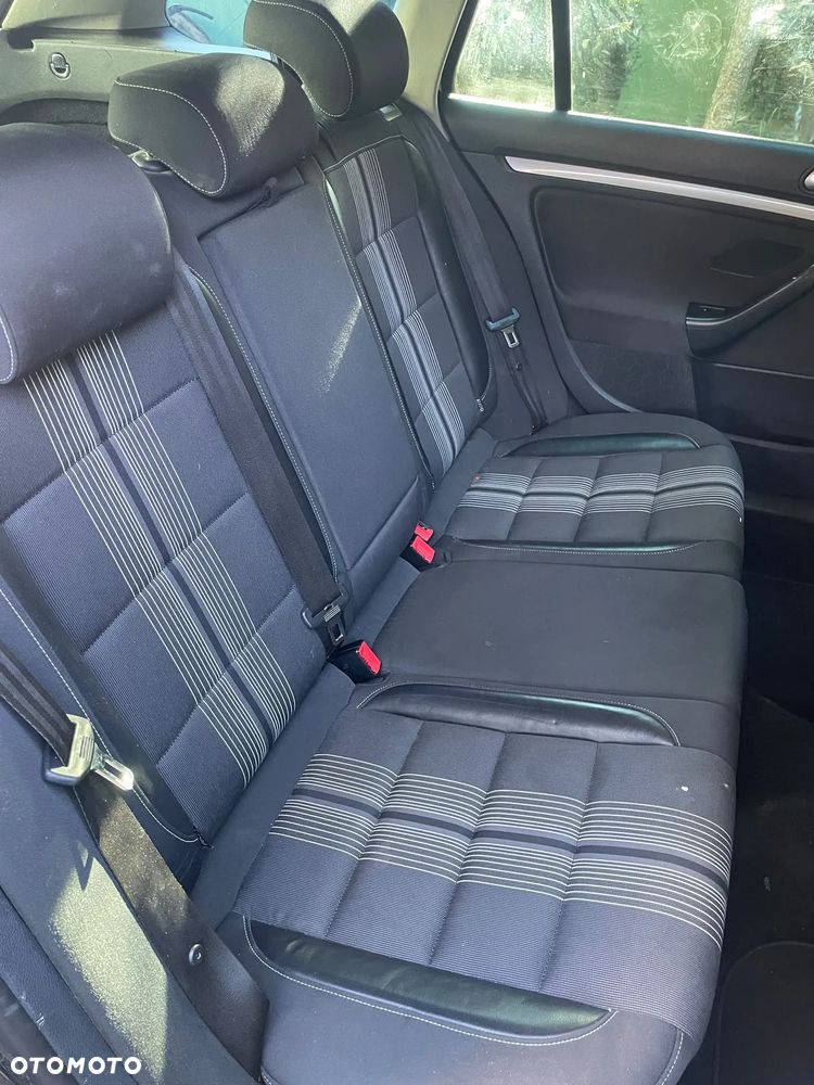 Volkswagen Golf - 19