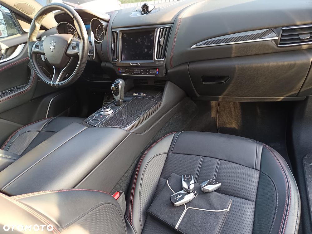Maserati Levante S Q4 - 14